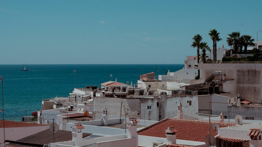 Vila costeira no Litoral Alentejano